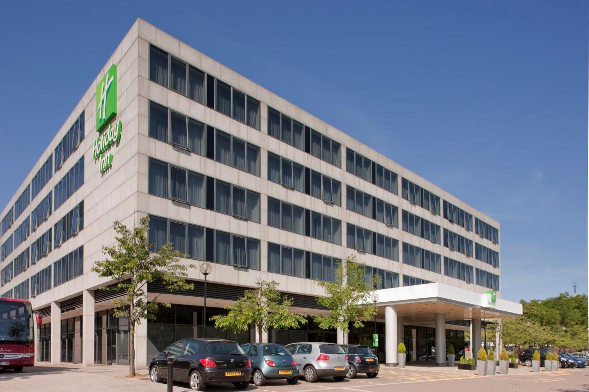 Holiday Inn Milton Keynes Central, An Ihg Hotel Εξωτερικό φωτογραφία