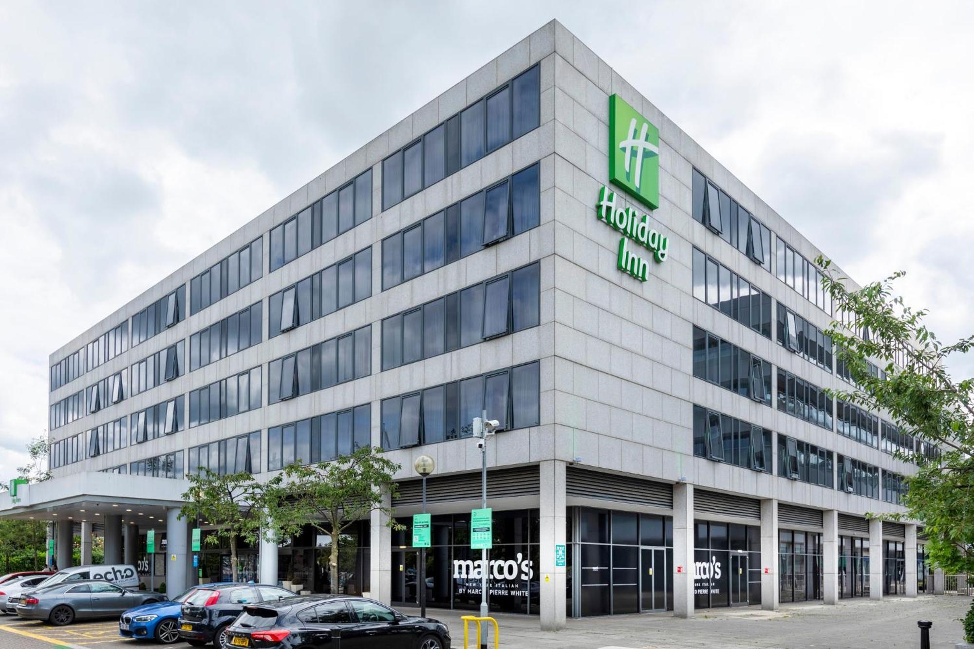 Holiday Inn Milton Keynes Central, An Ihg Hotel Εξωτερικό φωτογραφία